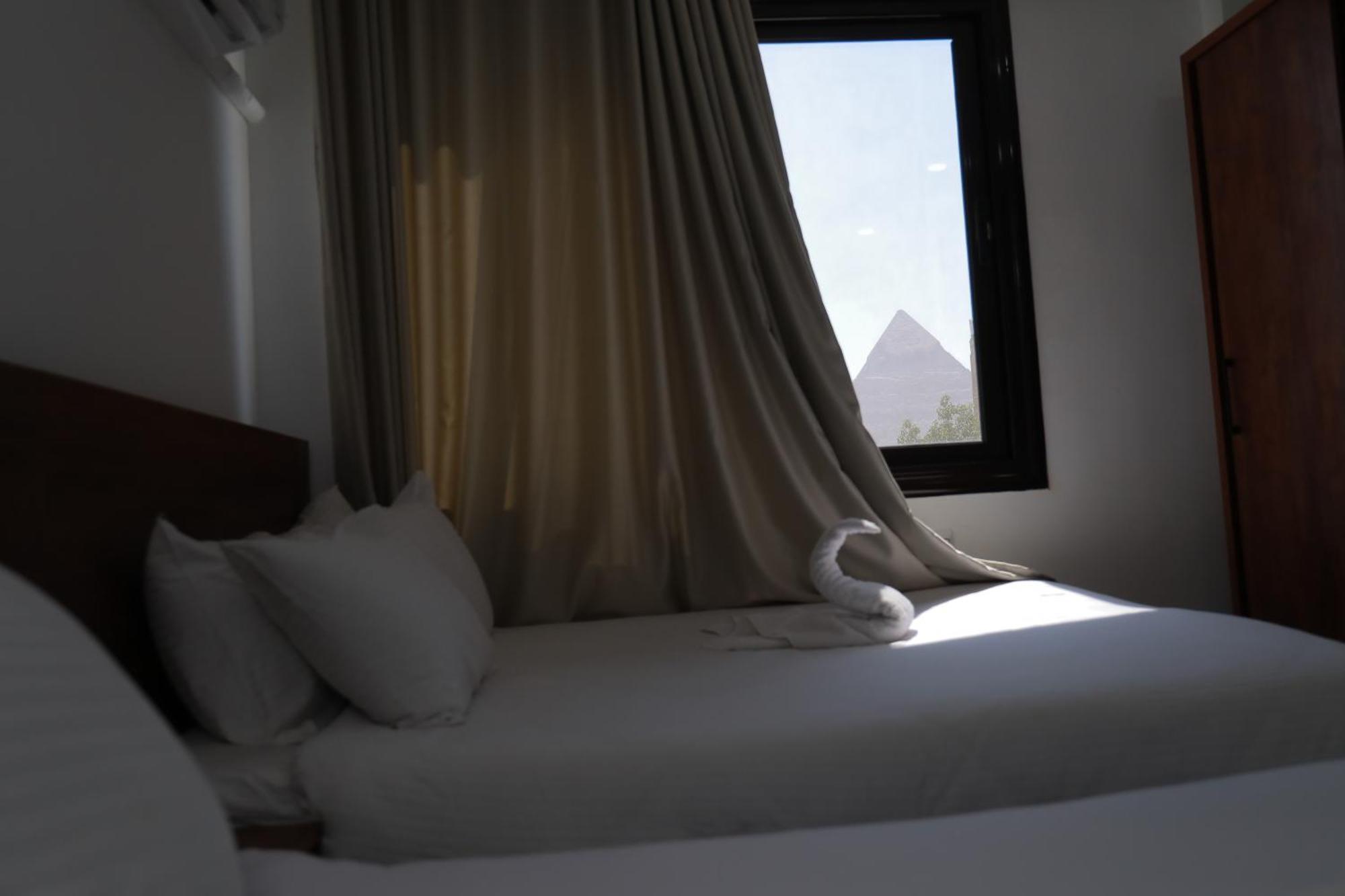 Prince Pyramids Inn Kafrat al Jabal Bagian luar foto