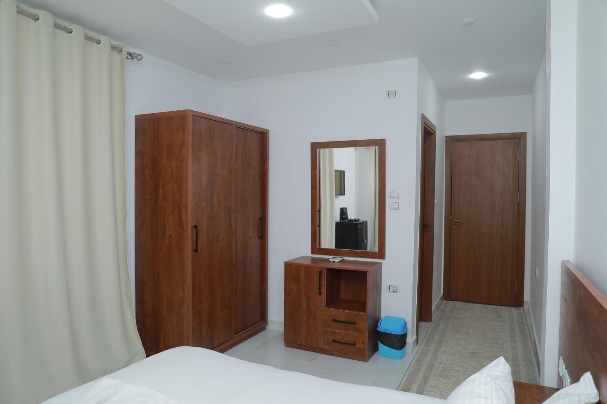 Prince Pyramids Inn Kafrat al Jabal Bagian luar foto