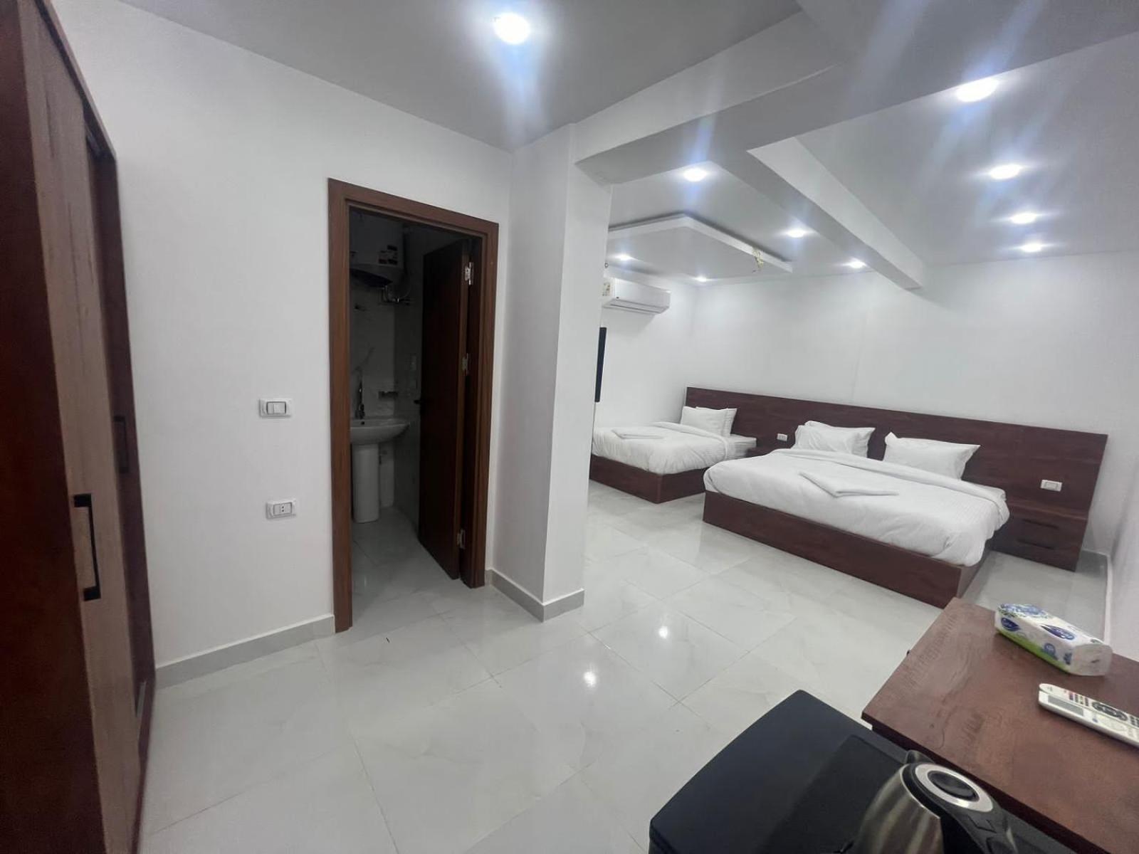 Prince Pyramids Inn Kafrat al Jabal Bagian luar foto