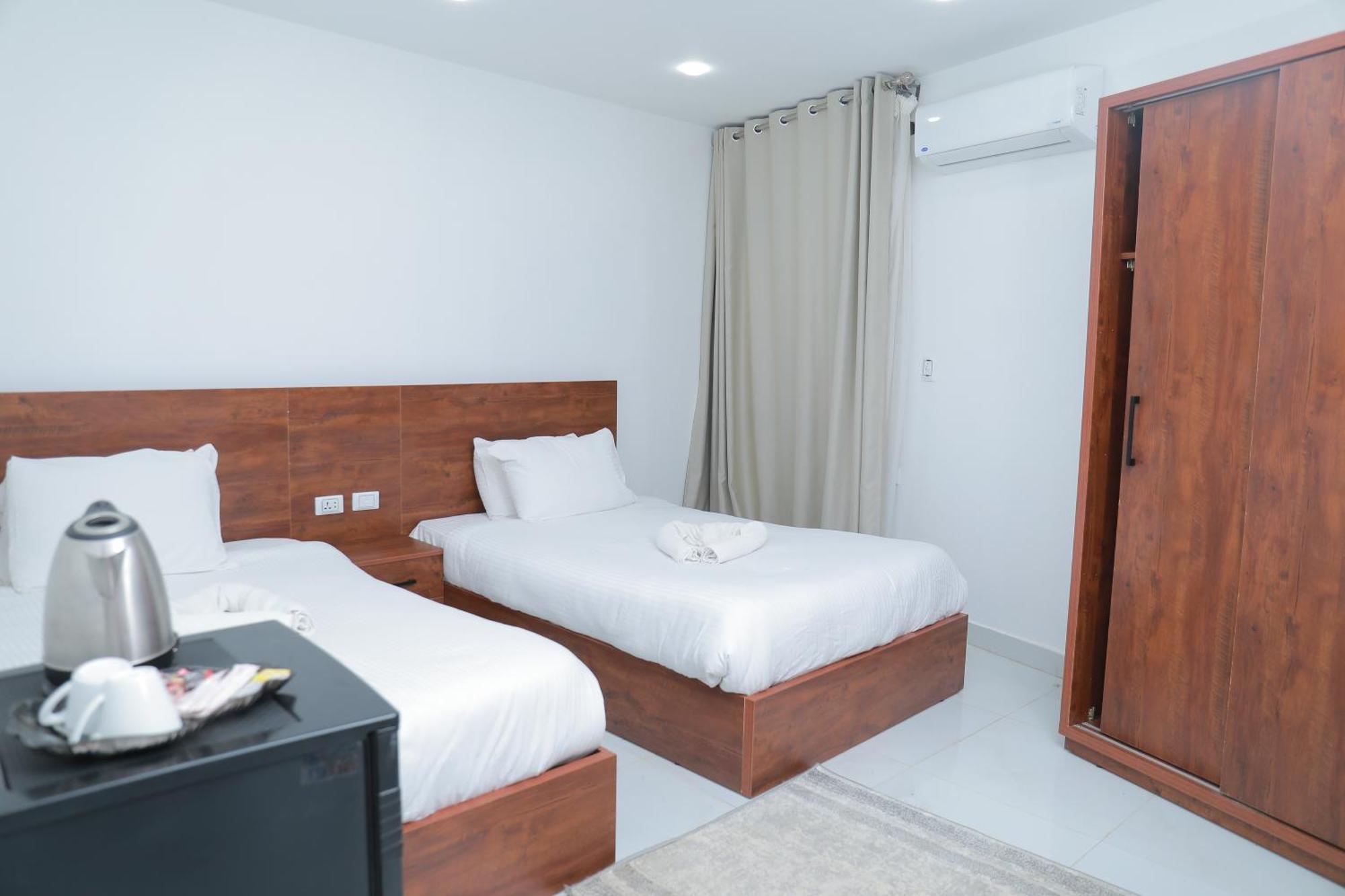Prince Pyramids Inn Kafrat al Jabal Bagian luar foto