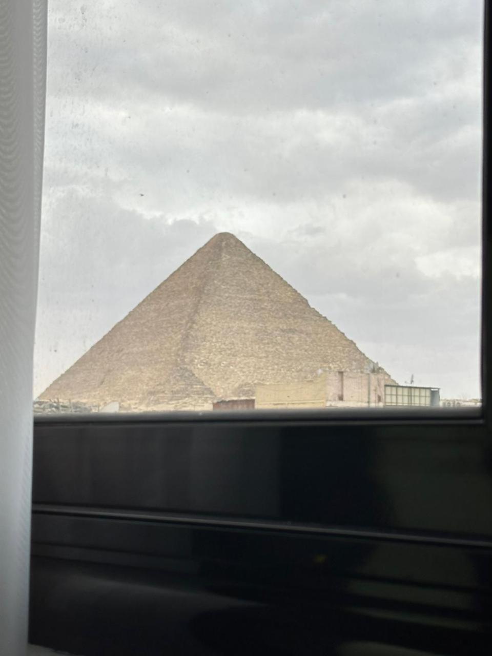 Prince Pyramids Inn Kafrat al Jabal Bagian luar foto